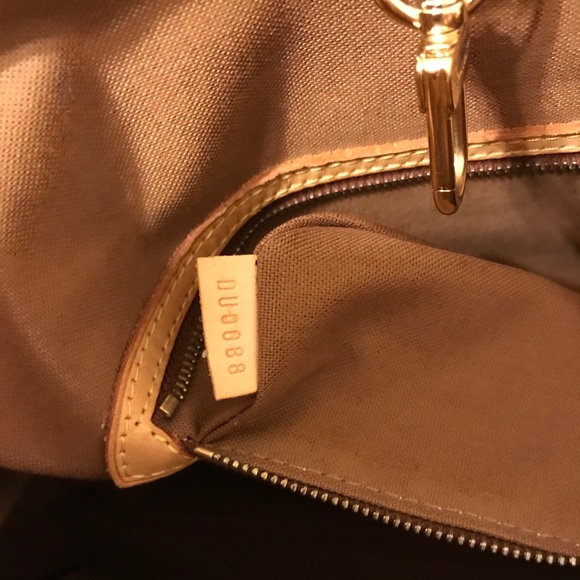 Louis Vuitton Batignolles Horizontal tote bag - Picture 6 of 14